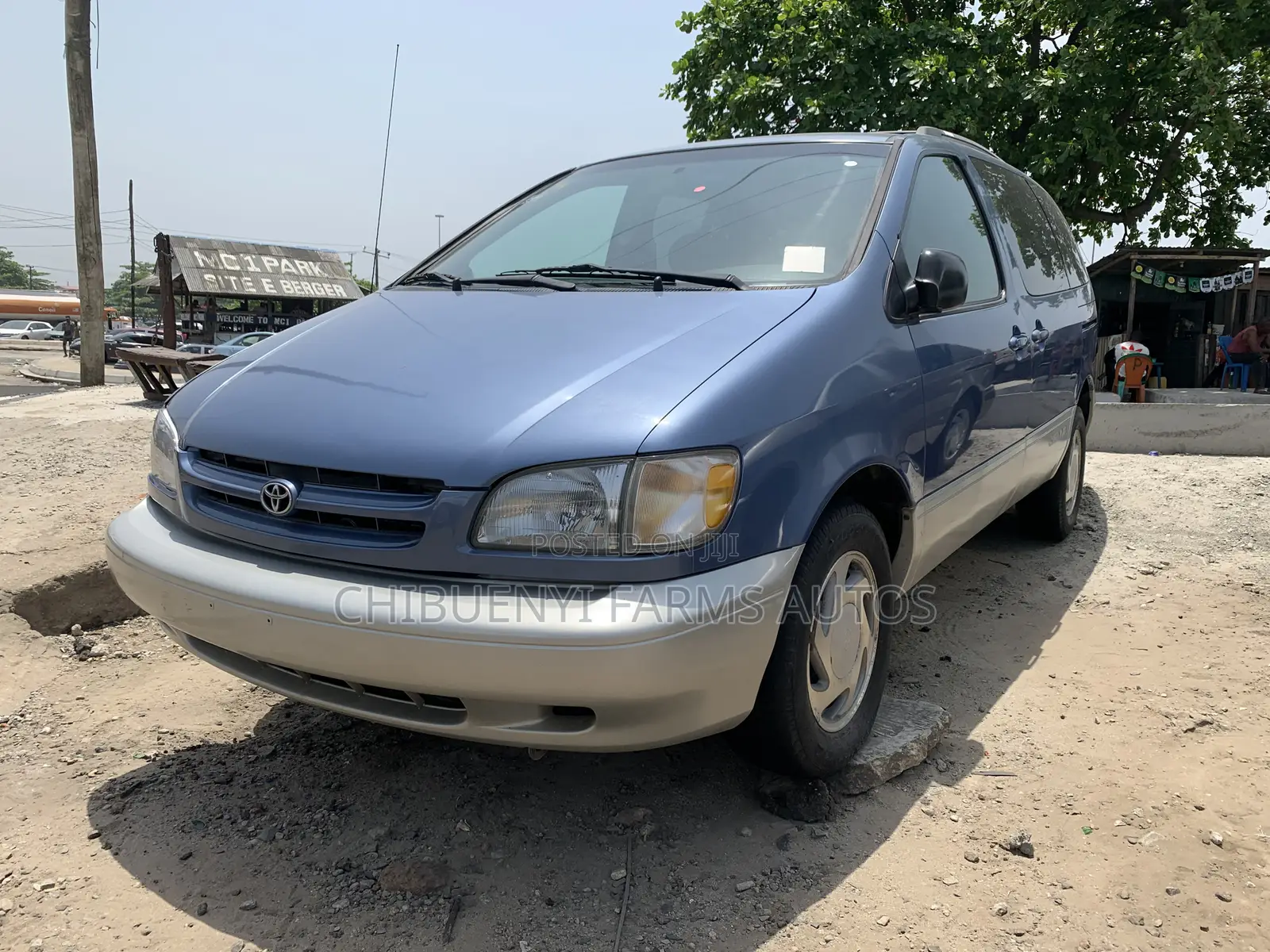 Toyota Sienna XLE 2002