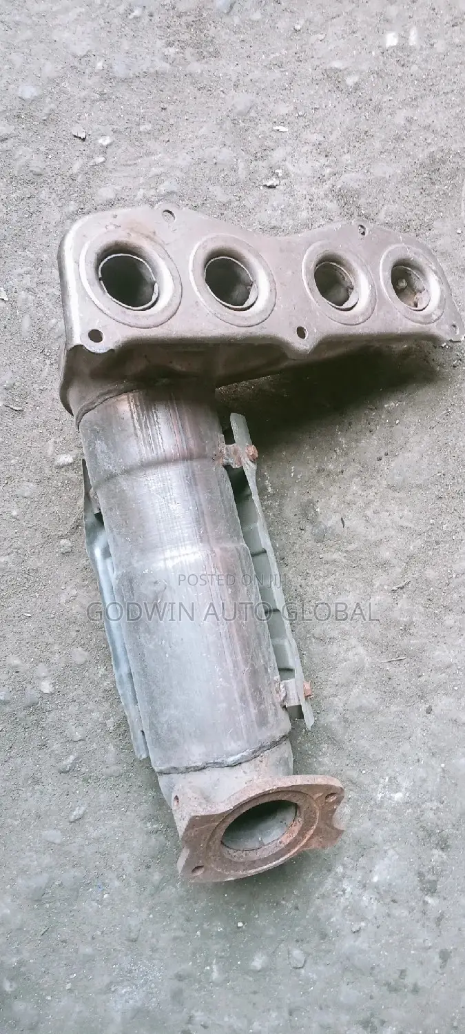 Engine Catalyst Toyota Camry Up Sensor 07 to 09 Model