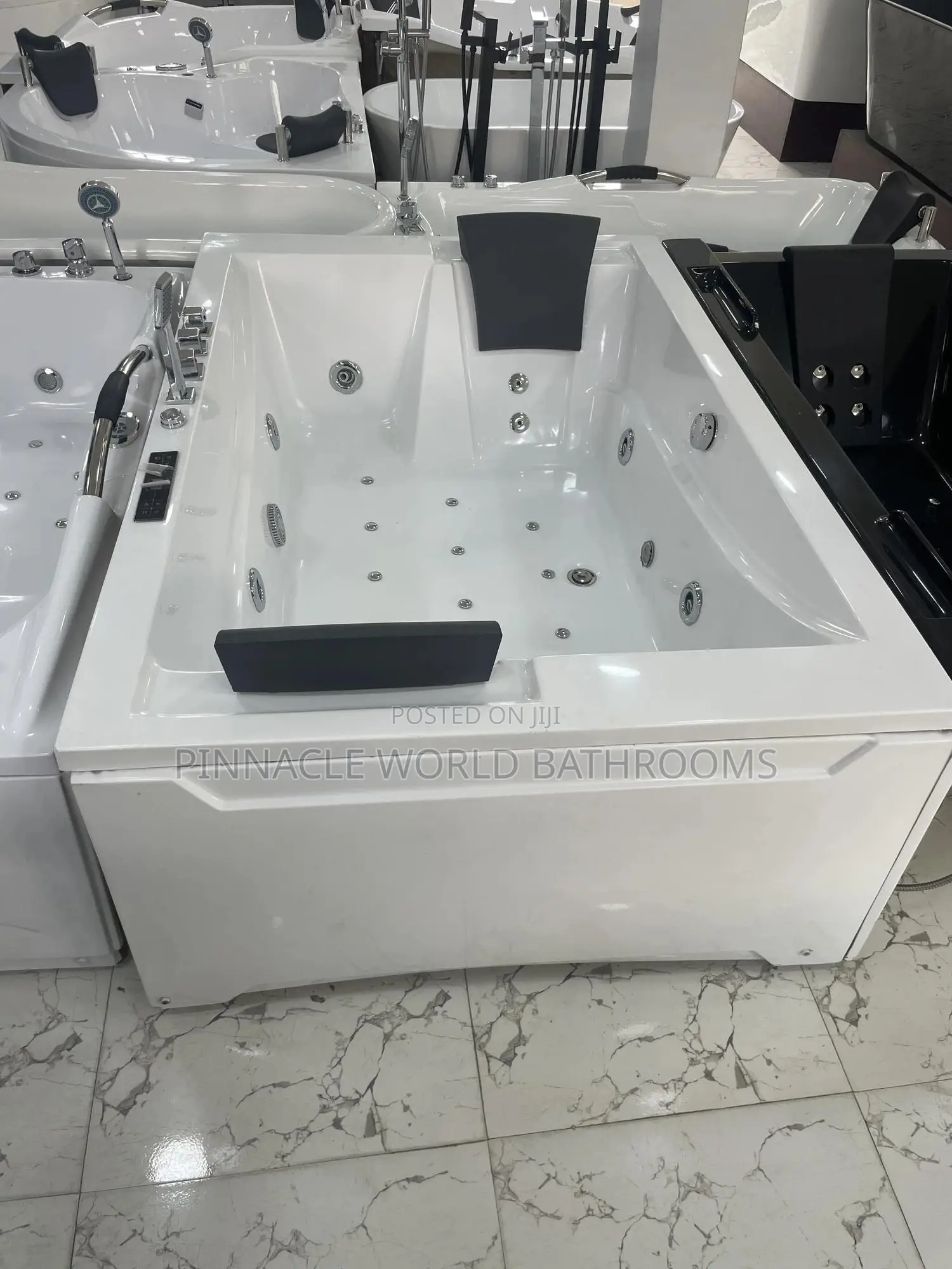 180x120 Double Jacuzzi With Complete Accessories
