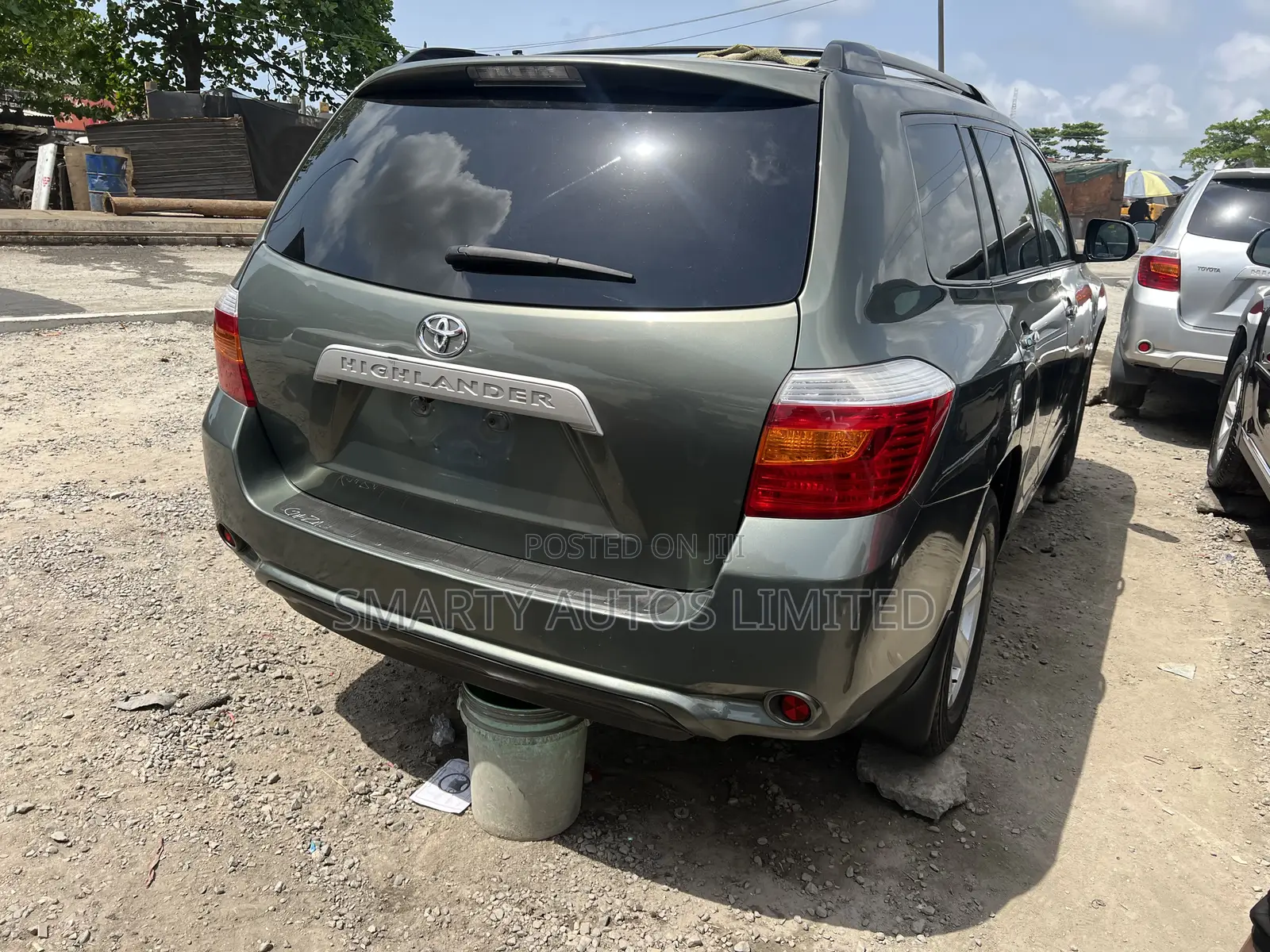 Toyota Highlander Limited AWD 2020 Yellow