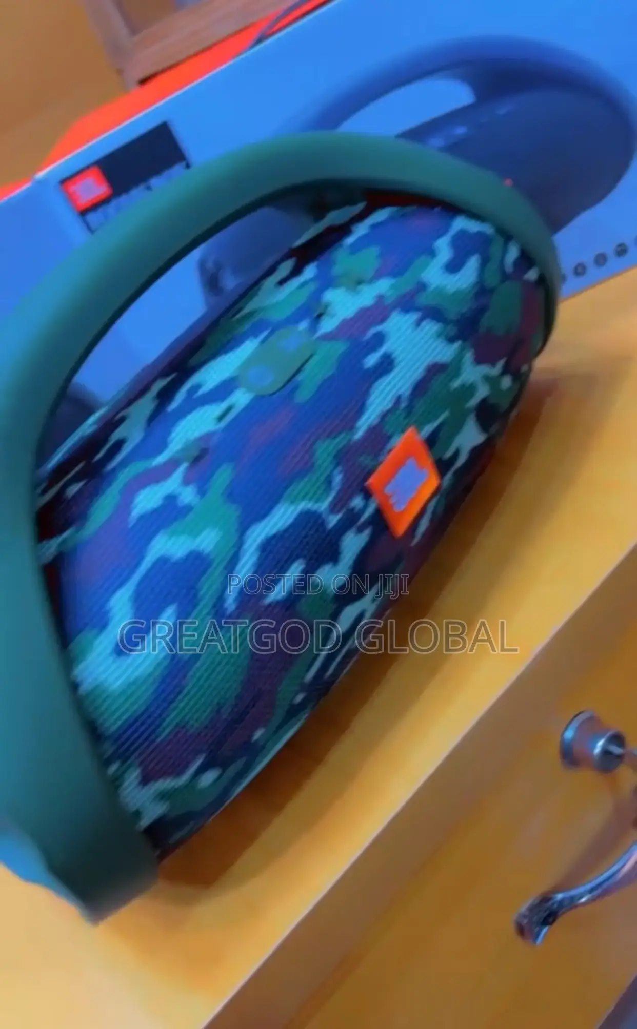 Jbl Boombox  Wireless Speaker (Clone)  10000mah Battery