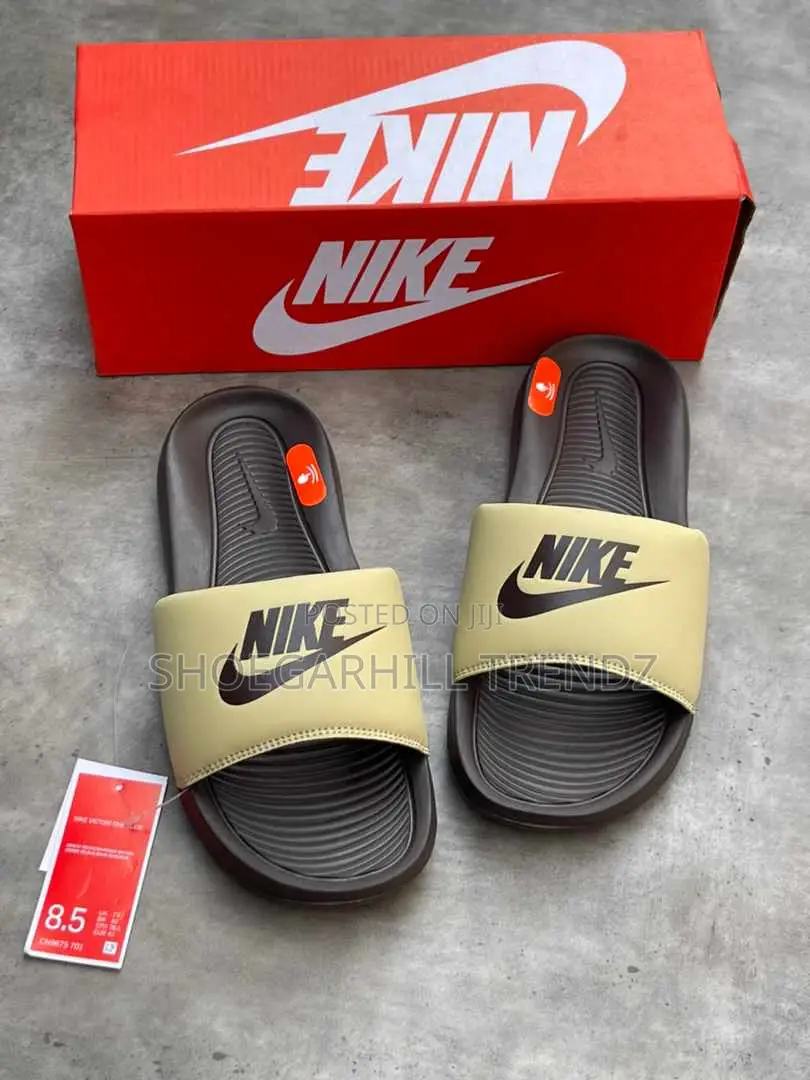 Nike Victori One Slides (Available in Size 40-50)
