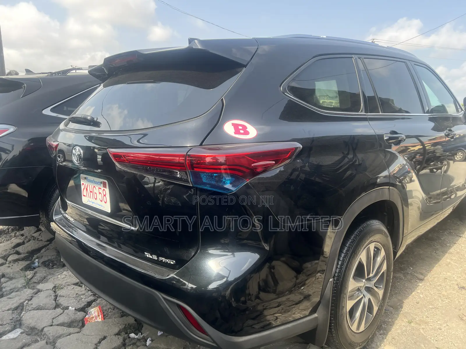 Toyota Highlander XLE 2021 Black