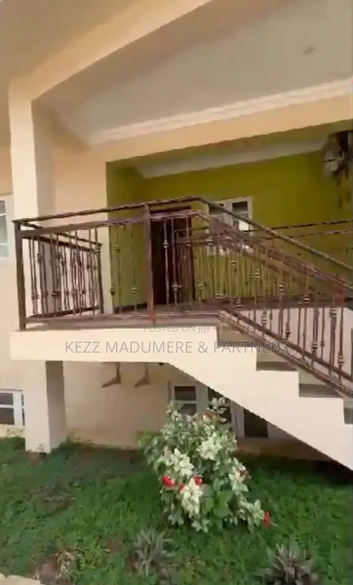 16bdrm Maisonette in Along Brown & Brown, Enugu for sale
