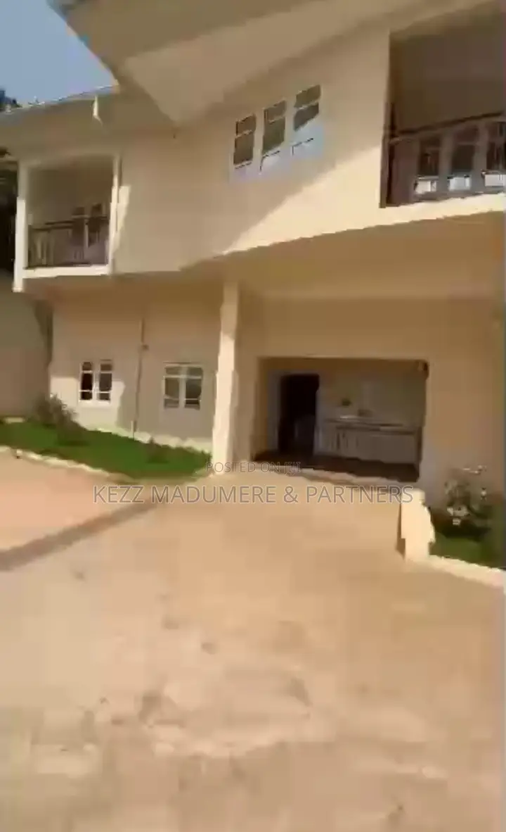 16bdrm Maisonette in Along Brown & Brown, Enugu for sale