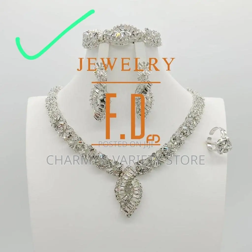 Ladies Luxury Jewelry Set