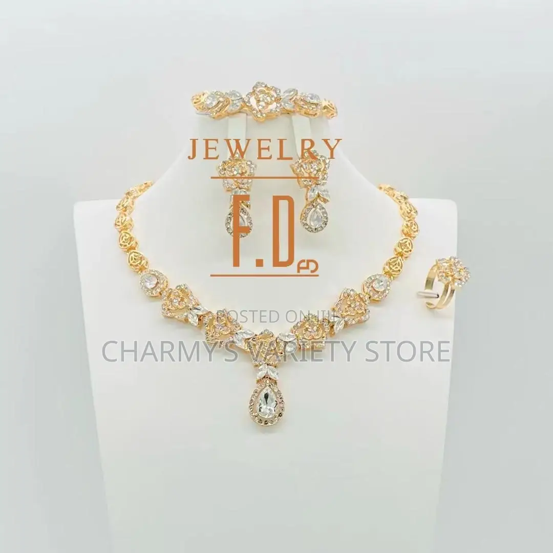 Ladies Luxury Jewelry Set