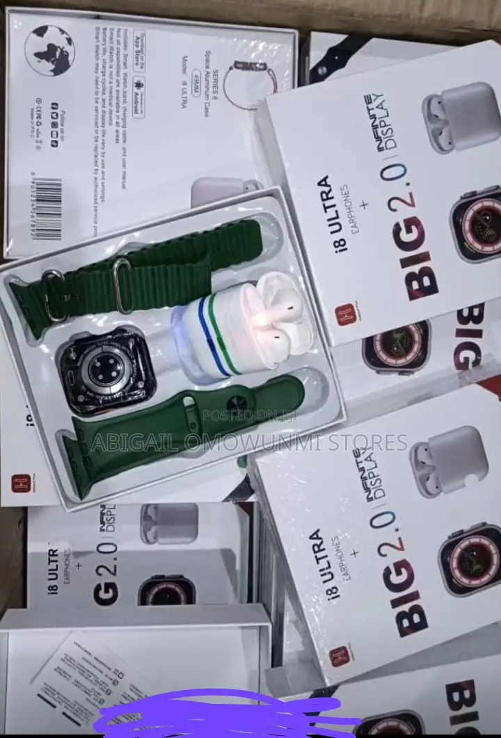Smart Watch With Complete Accessories