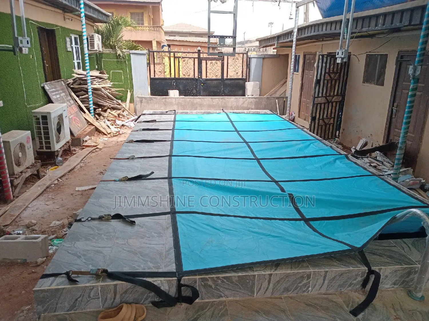 Swimming Pool With Pool Cover