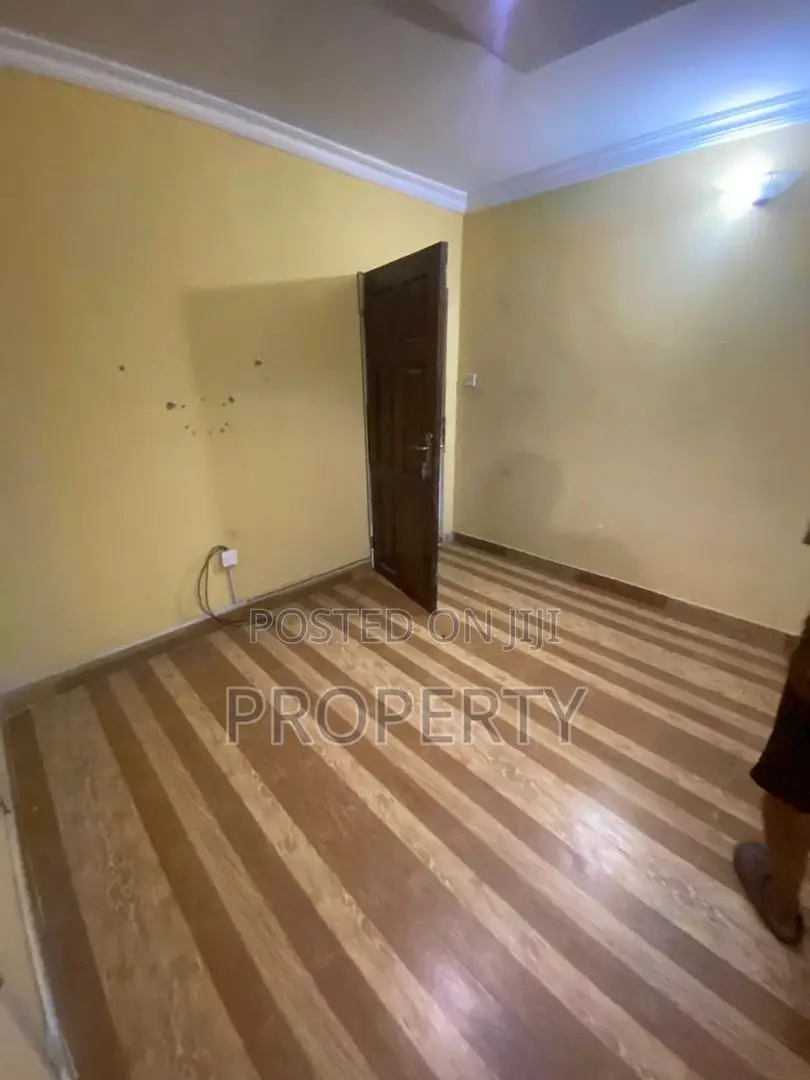 2bdrm Apartment in GRA Phase 2 Shangisha for rent