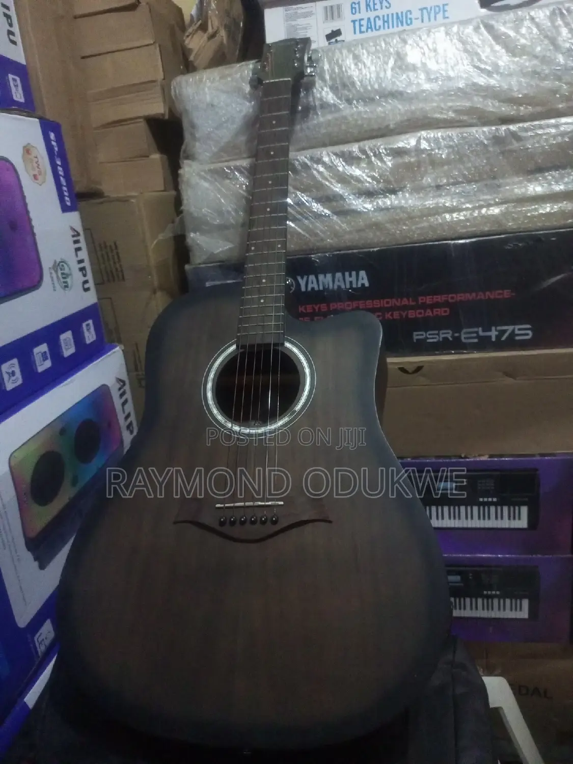 Semi Electric Acoustic Guitar With Chromatic Tunner Effects