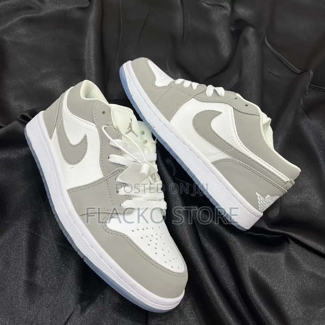 Original Air Jordan 1 Low Aluminium Wolf Grey Sneakers