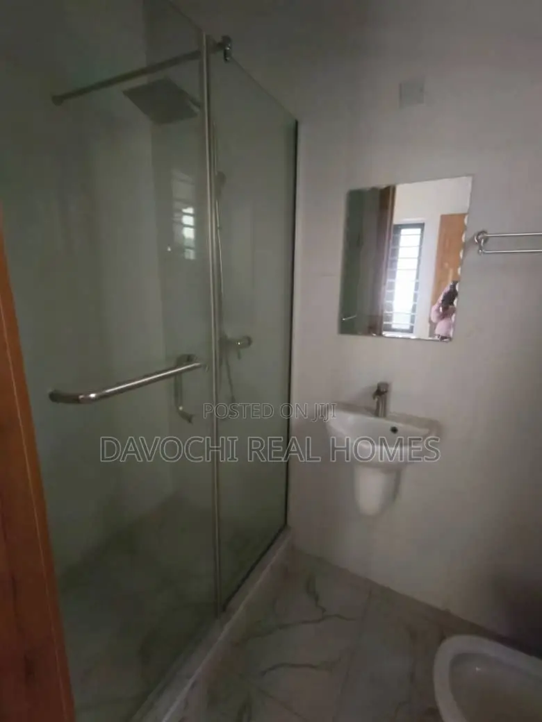 4bdrm Duplex in Ikota Lekki for sale