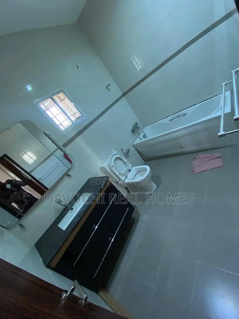 5bdrm Duplex in Lekki Phase One for rent