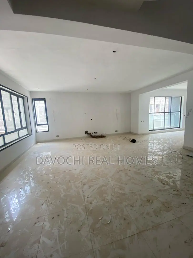 4bdrm Duplex in Lekki Phase One for rent
