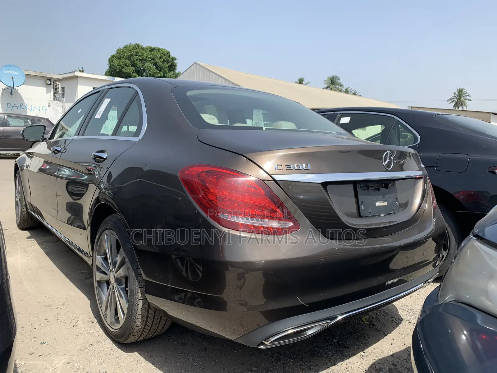 Mercedes-Benz C300 Luxury 4dr AWD 4Matic Sedan (2.0L 4cyl 7A) 2015