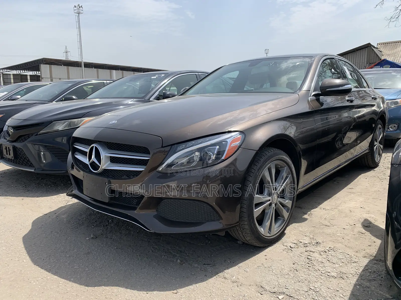 Mercedes-Benz C300 Luxury 4dr AWD 4Matic Sedan (2.0L 4cyl 7A) 2015