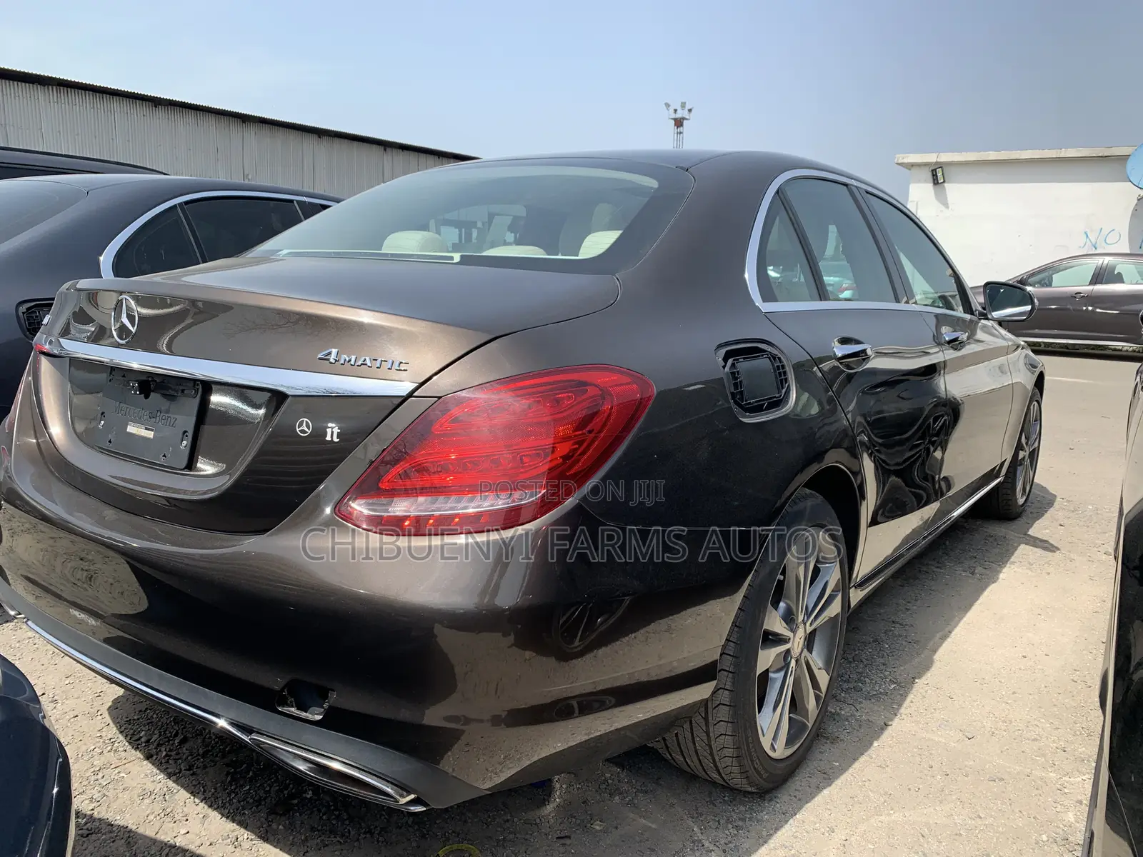 Mercedes-Benz C300 Luxury 4dr AWD 4Matic Sedan (2.0L 4cyl 7A) 2015
