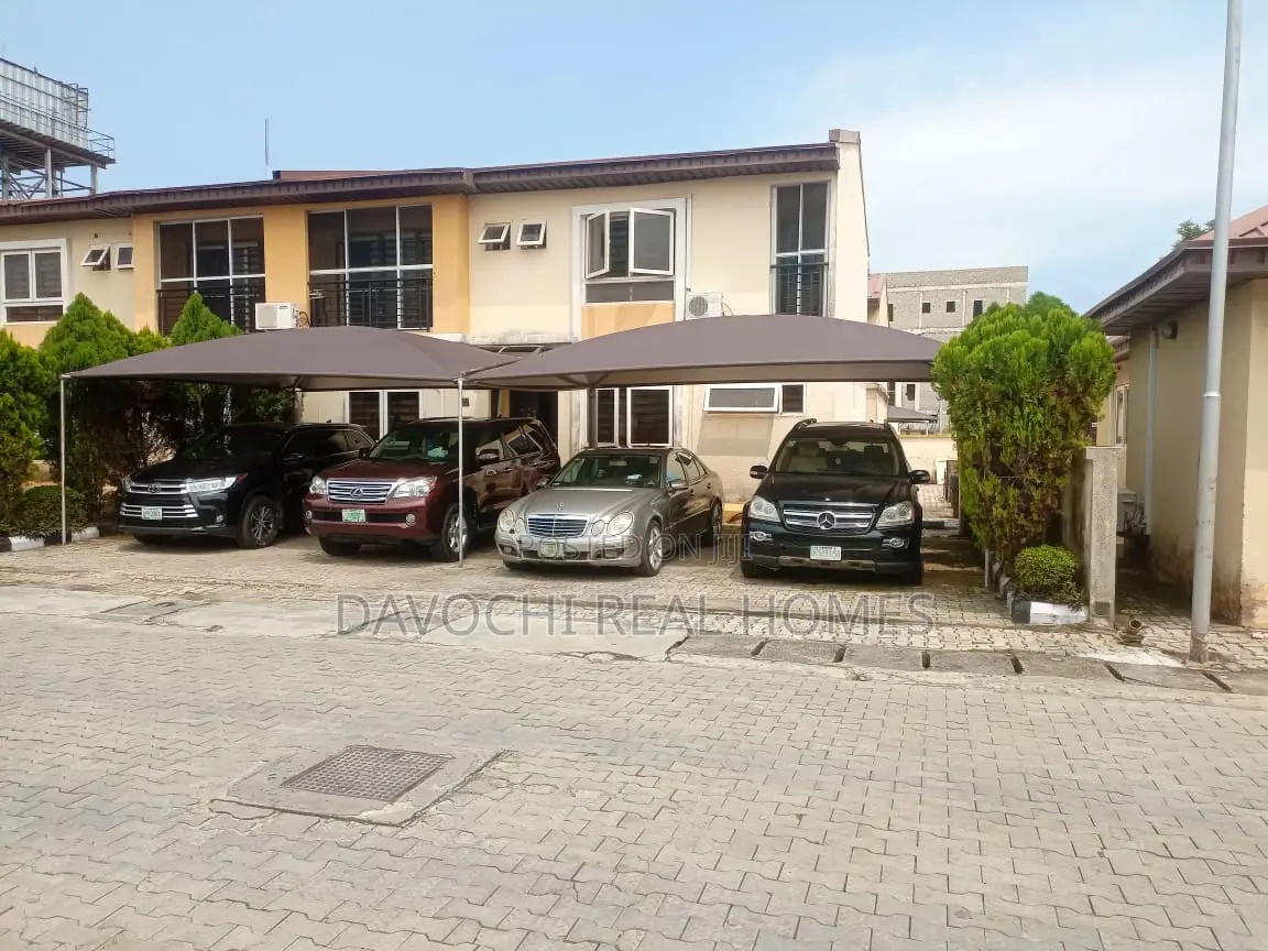 5bdrm Duplex in Ikate-Lekki for rent