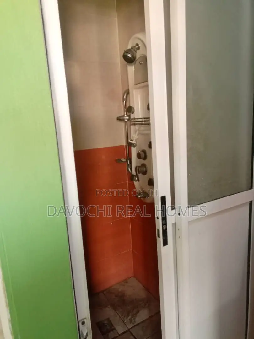 5bdrm Duplex in Ikate-Lekki for rent