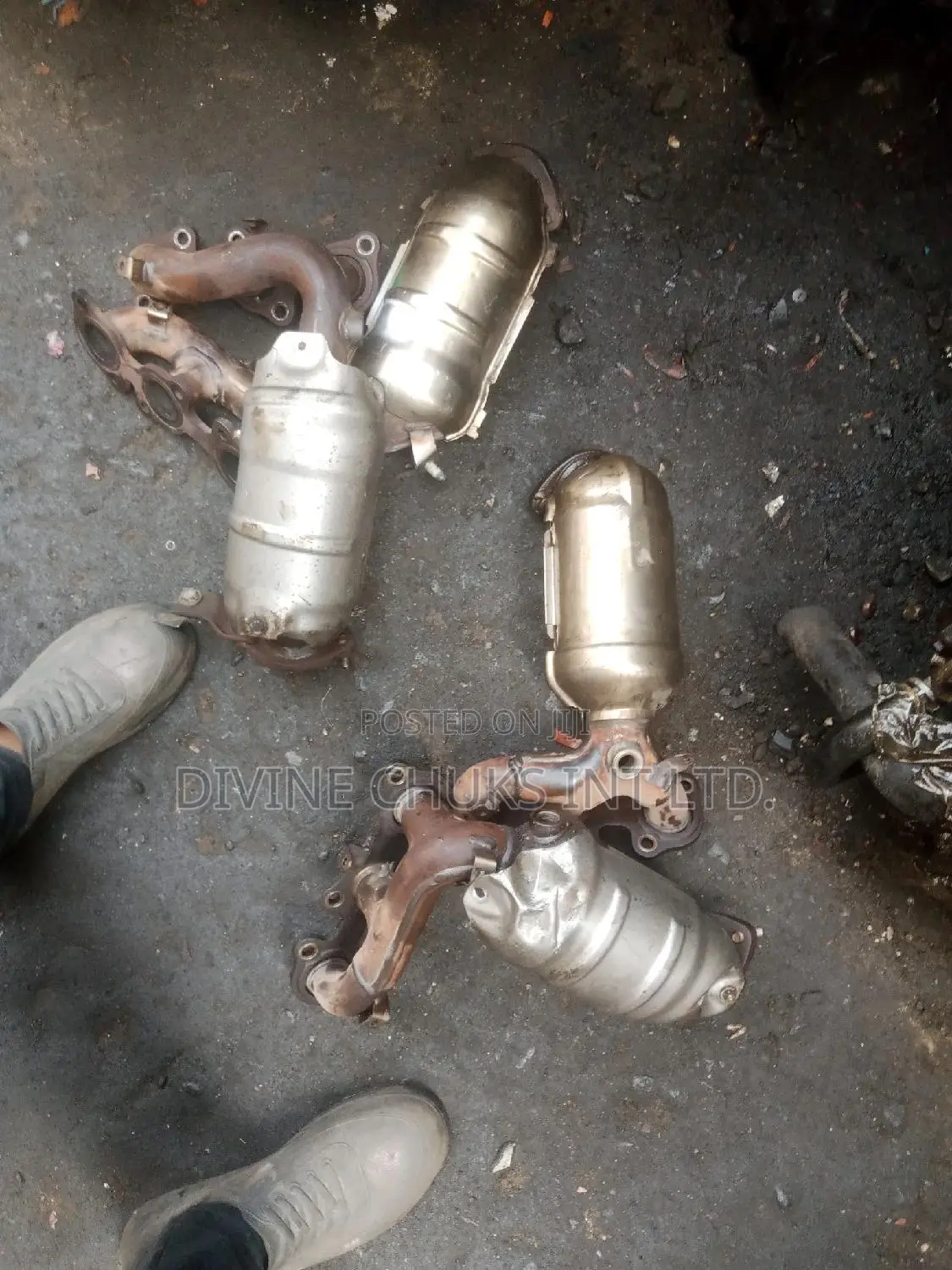 Complete Catalyst for Lexus Es 330 and Camry V6