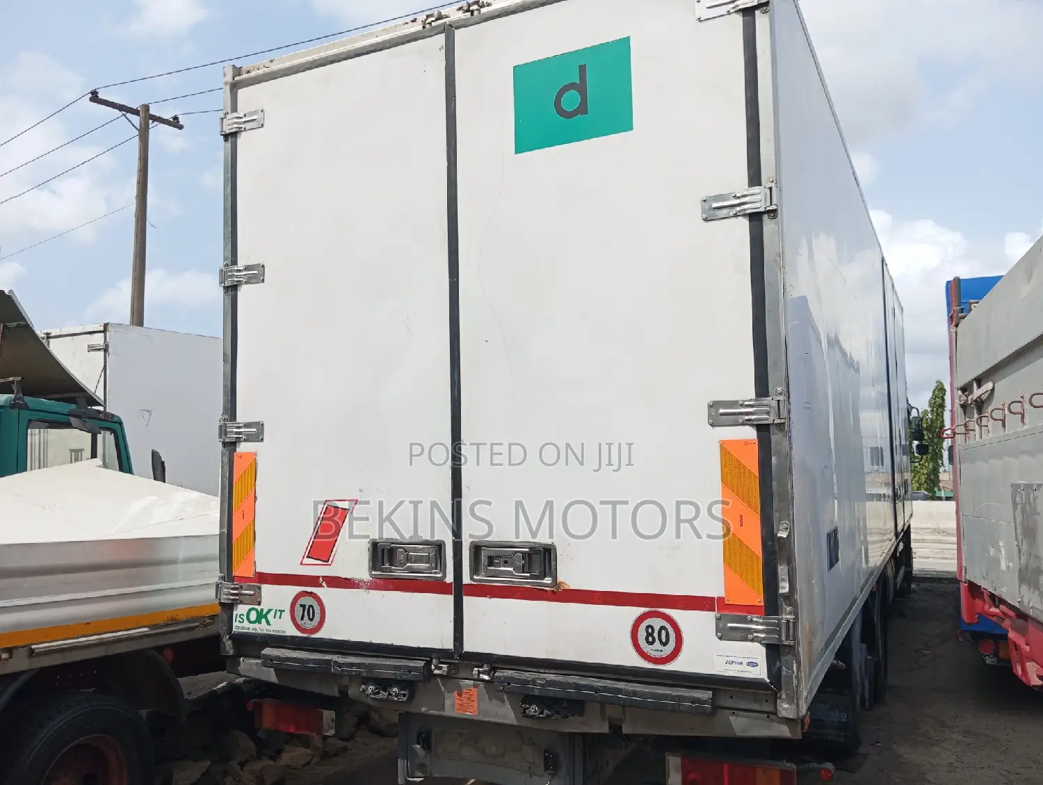 Big Cover DAF 8 Tire