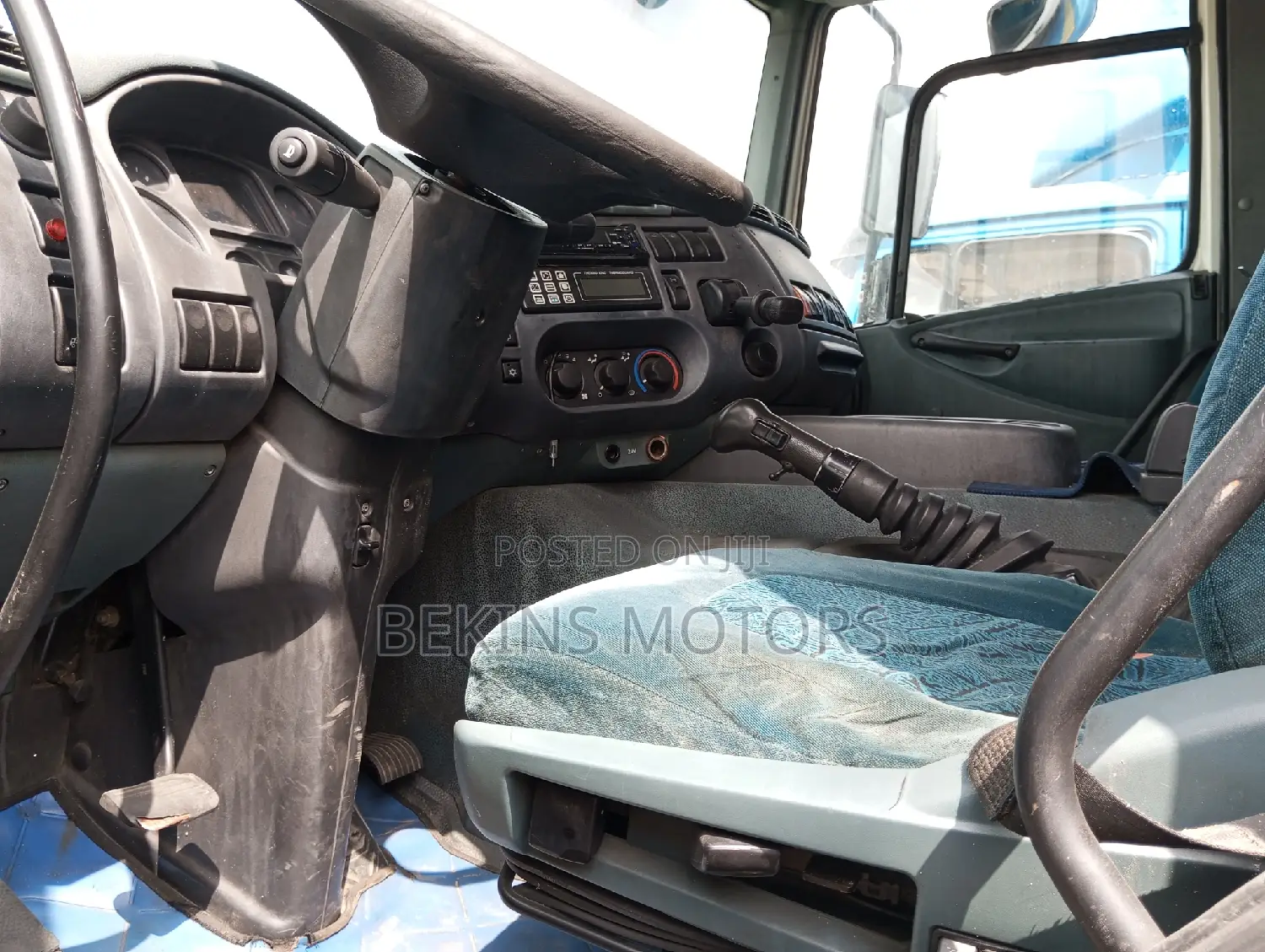 Big Cover DAF 8 Tire
