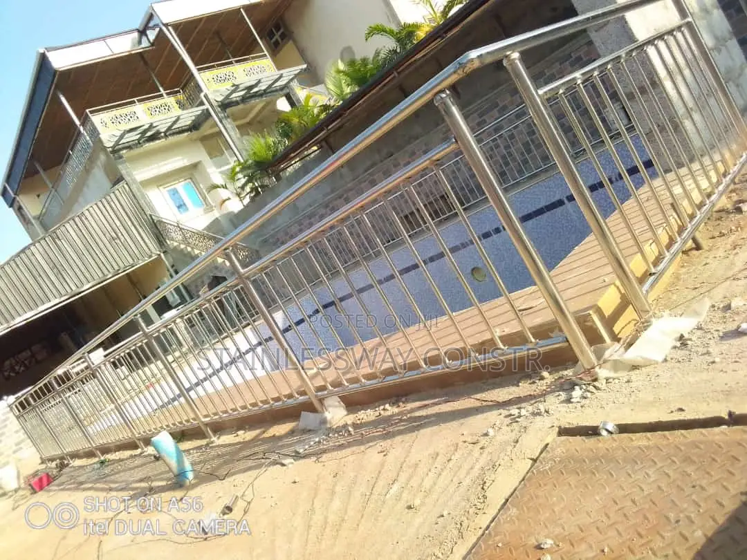Stainless Railing Sw Pool