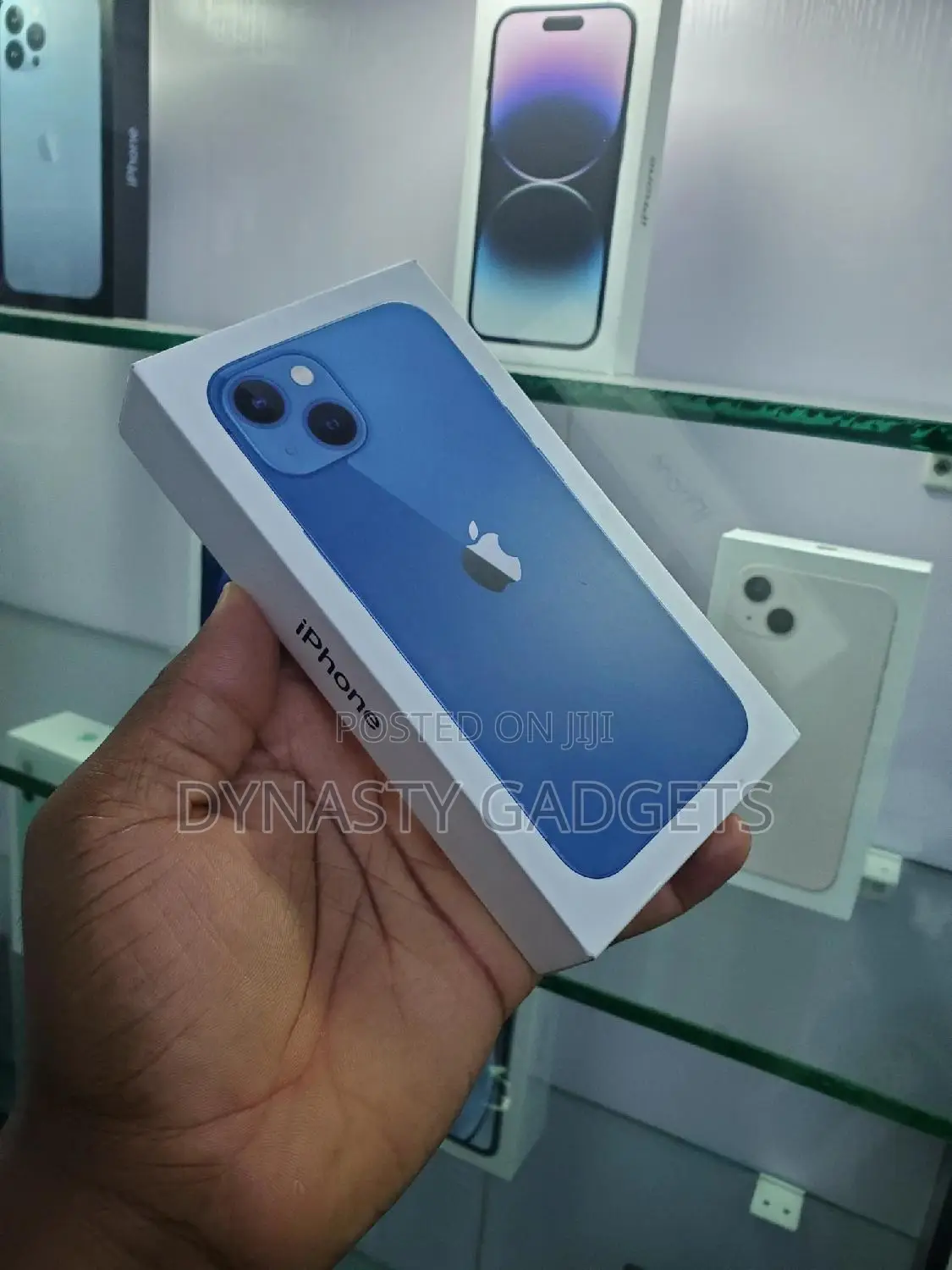 New Apple iPhone 13 256 GB Blue