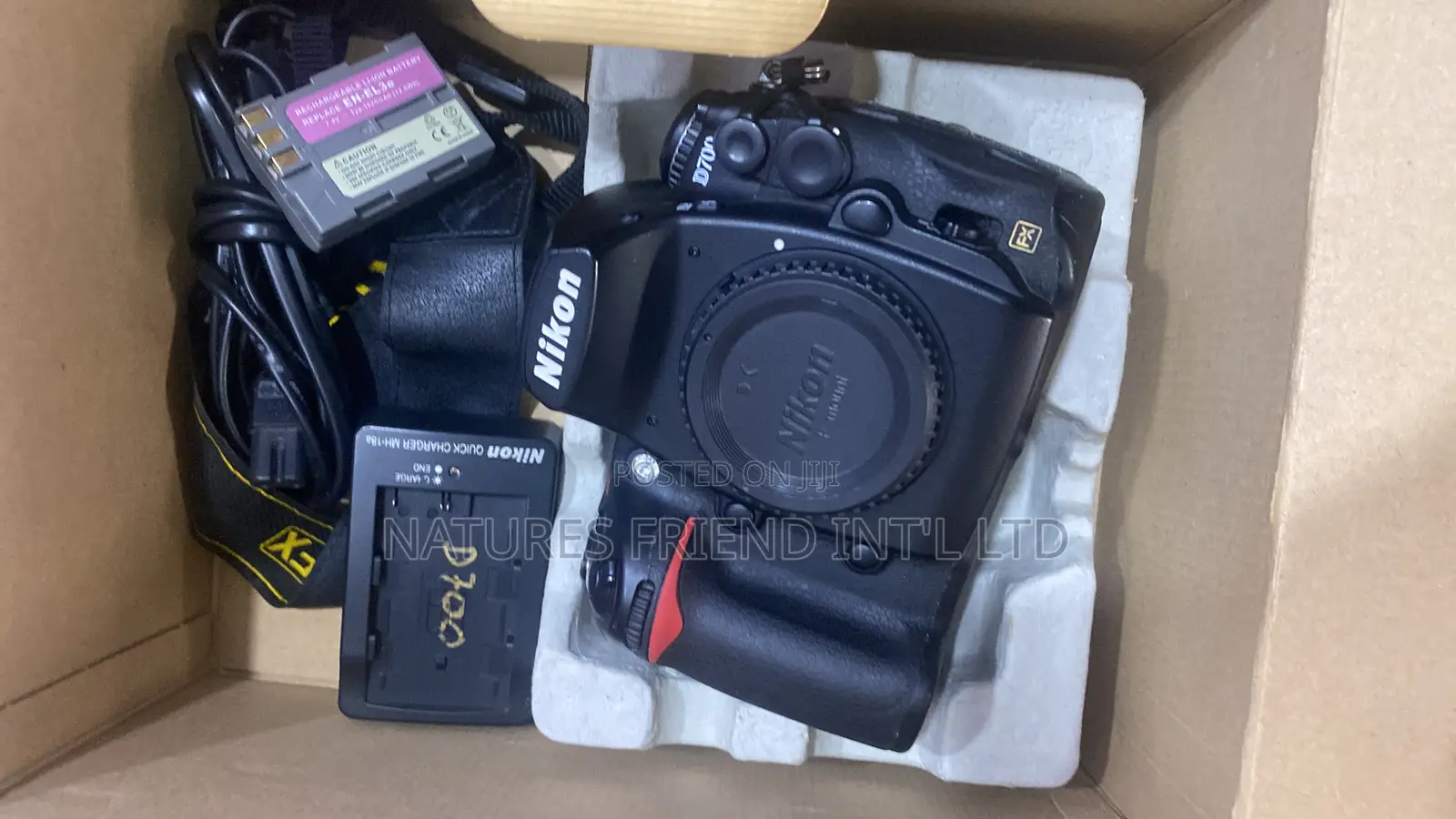 Nikon D700 Body Only