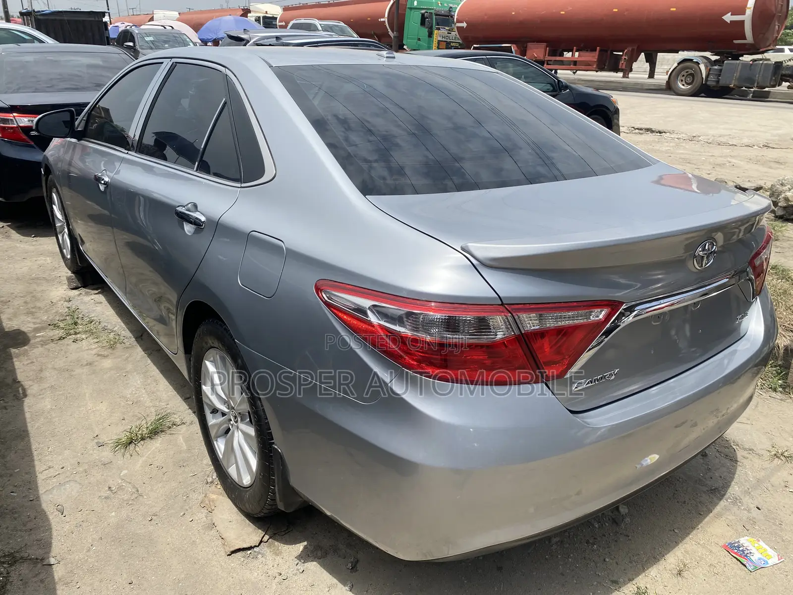 Toyota Camry 2015 Silver