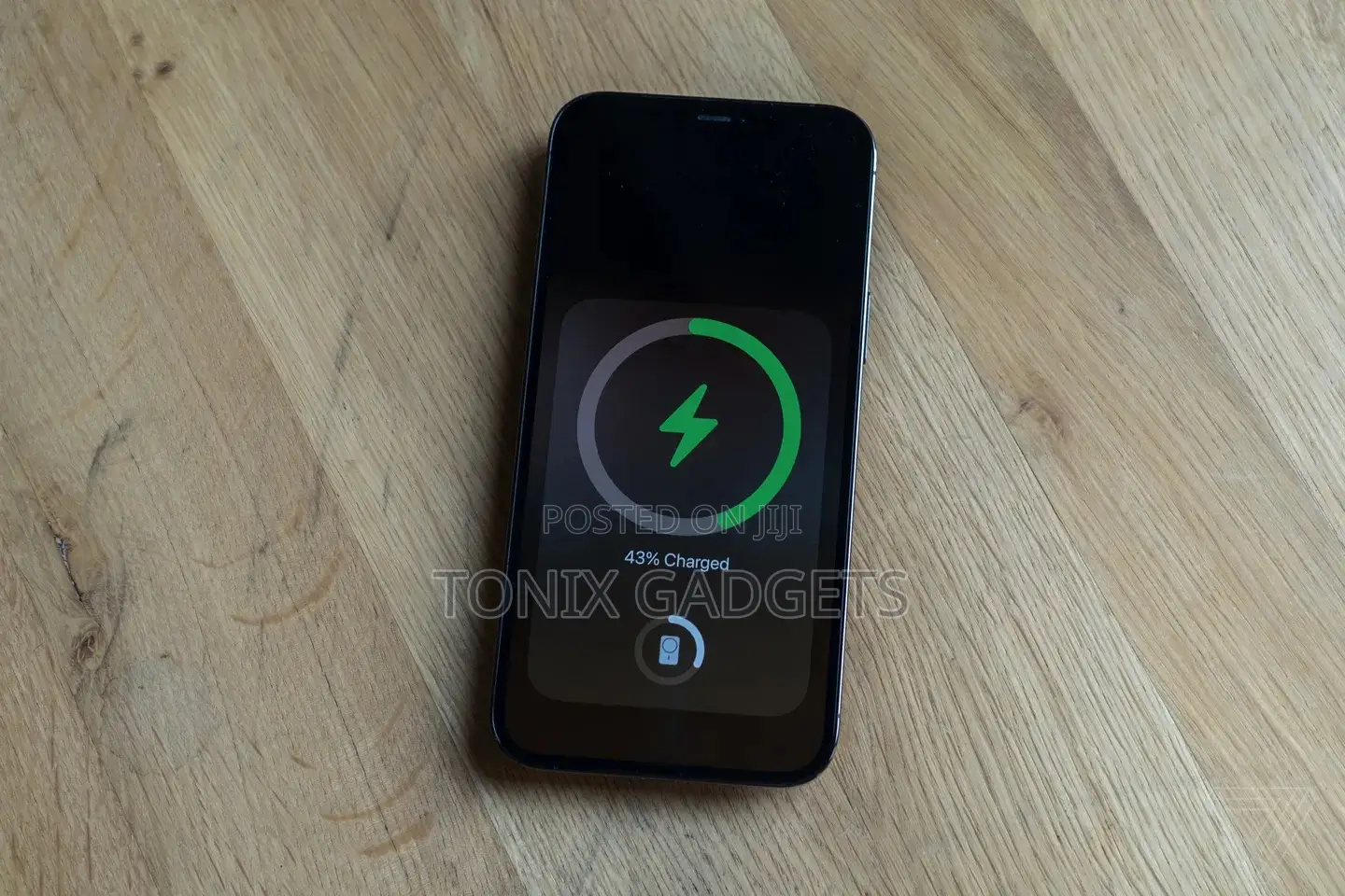 Magsafe Battery Pack - Magnetic Wireless Charging