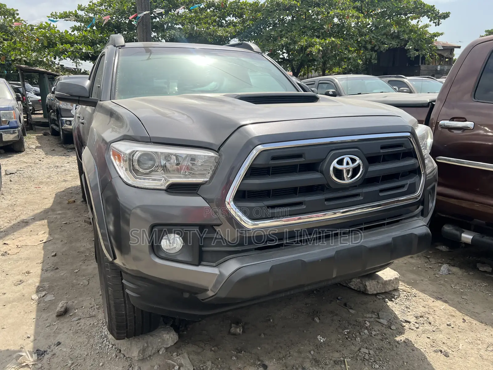 Toyota Tacoma 4dr Double Cab 2016 Gray