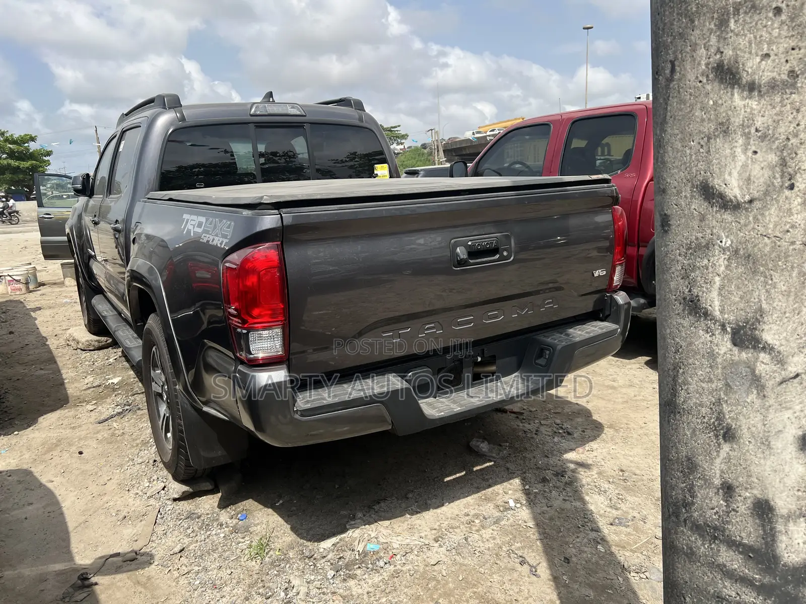 Toyota Tacoma 4dr Double Cab 2016 Gray