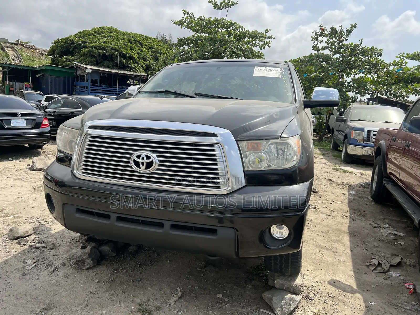 Toyota Tundra 2015 Black