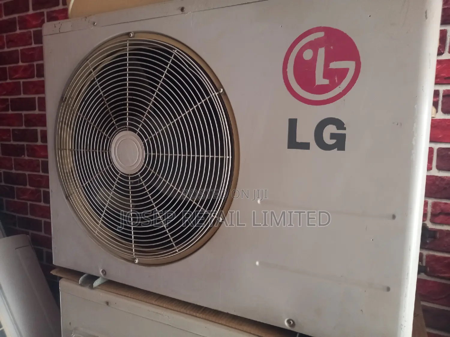 2.5hp Smart LG Standing Air Condition With Remote