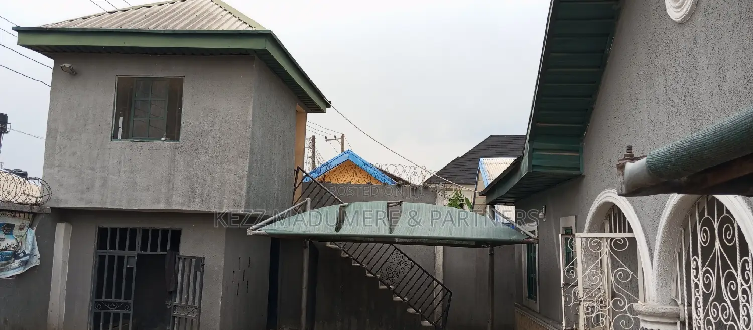 4bdrm Bungalow in Akwaka , Rumuodomaya, Port-Harcourt for sale