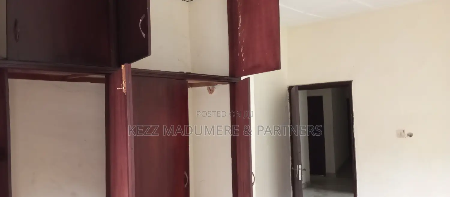 4bdrm Bungalow in Akwaka , Rumuodomaya, Port-Harcourt for sale