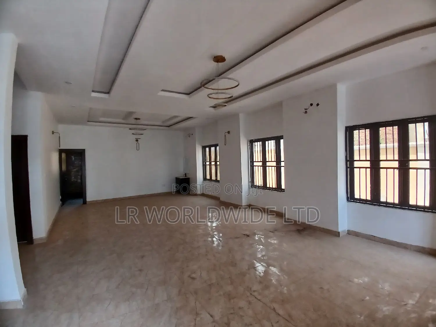 5bdrm Duplex in Lugbe District for sale