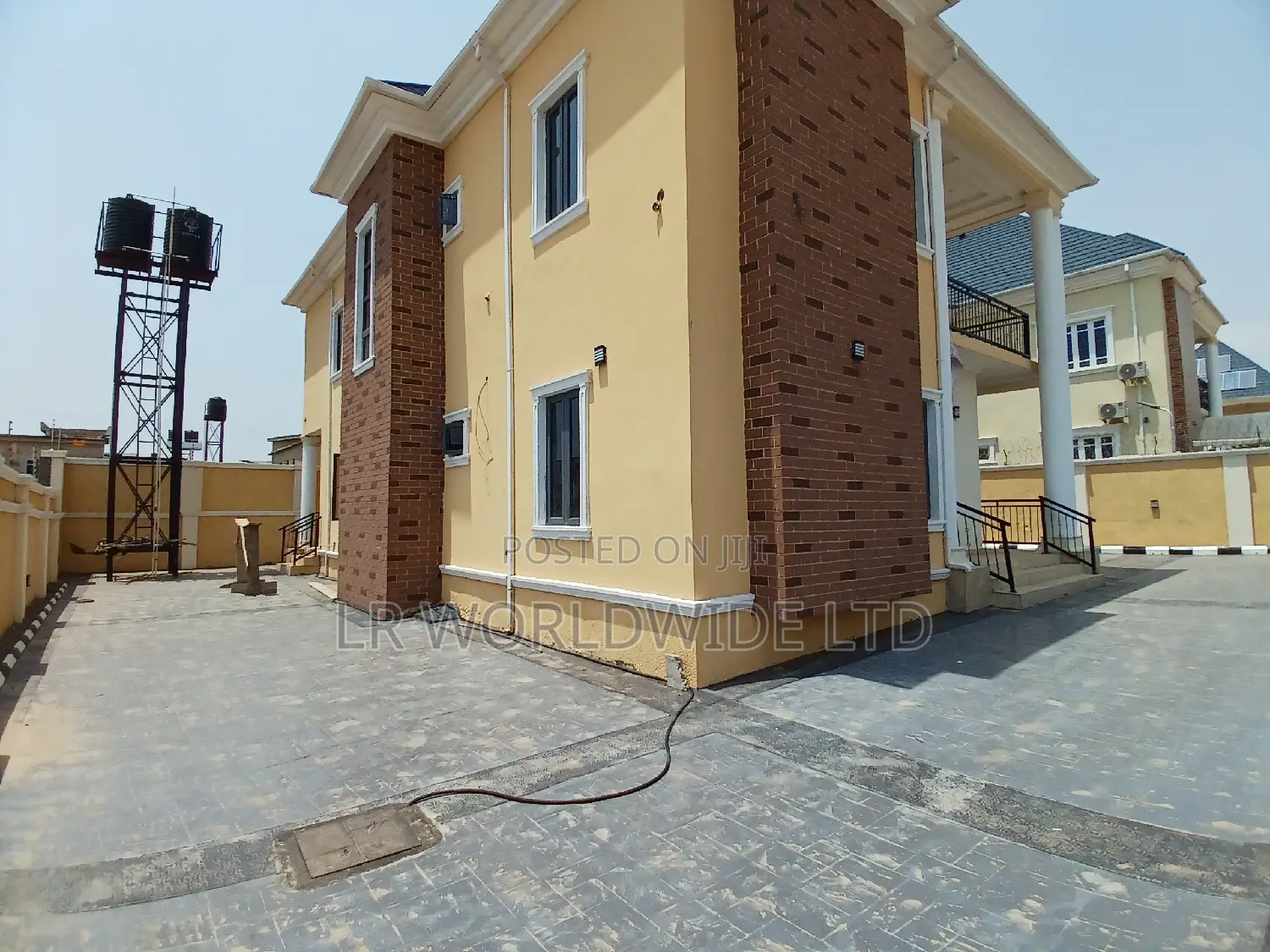 5bdrm Duplex in Lugbe District for sale