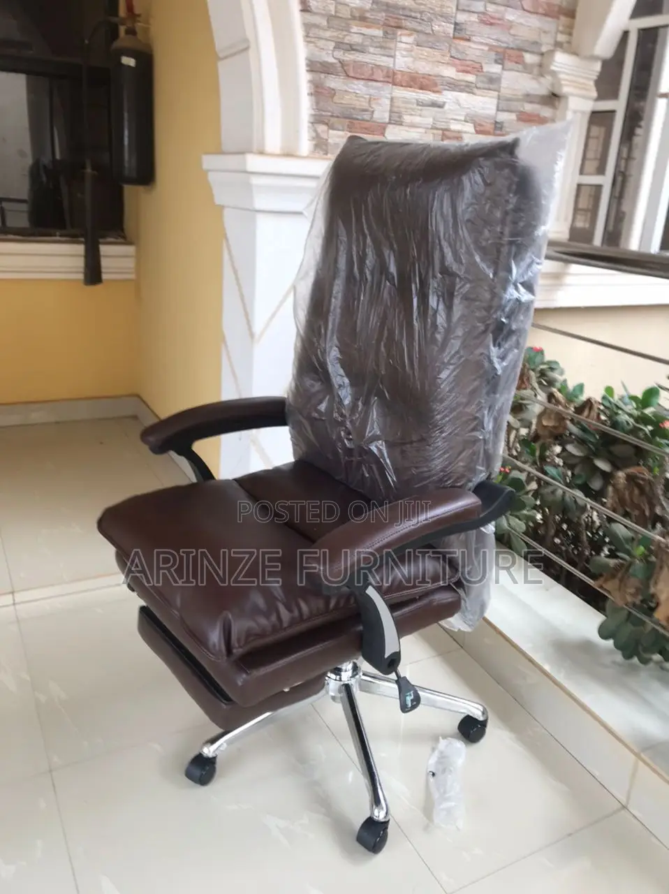 Executive Chair With Legrest