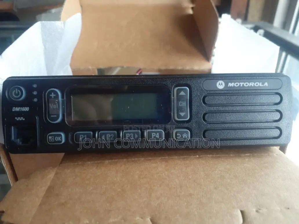 Motorola Dm1600 VHF Digital Base Radio