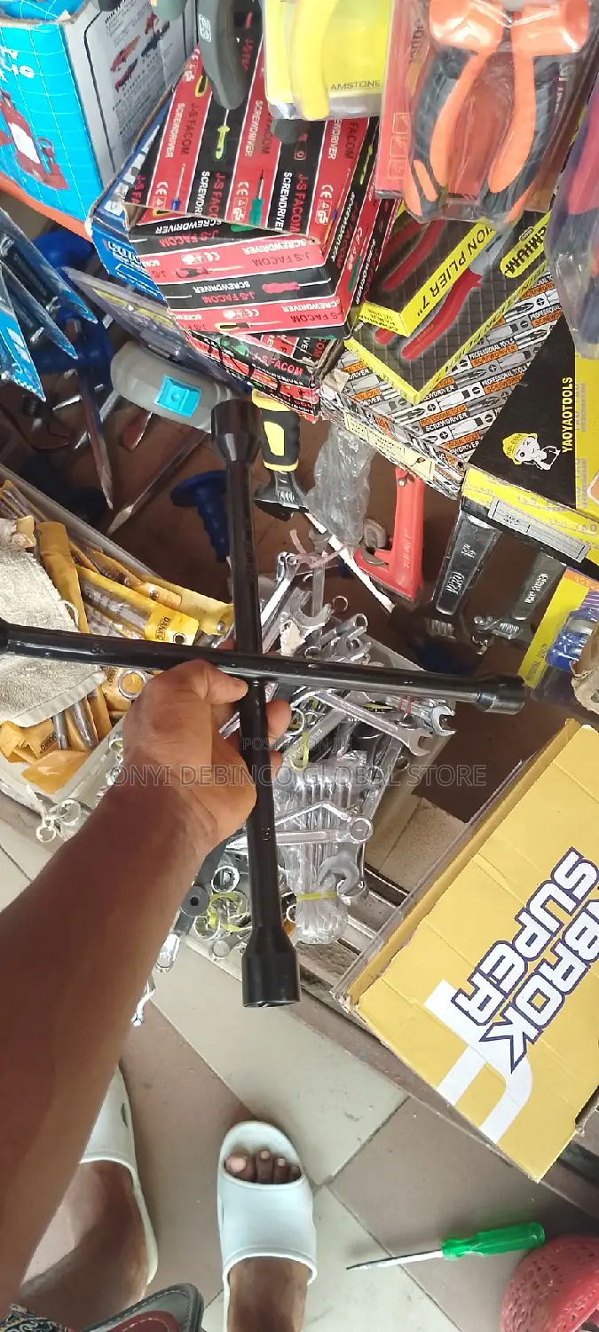 Four Ways Wheel Spanner