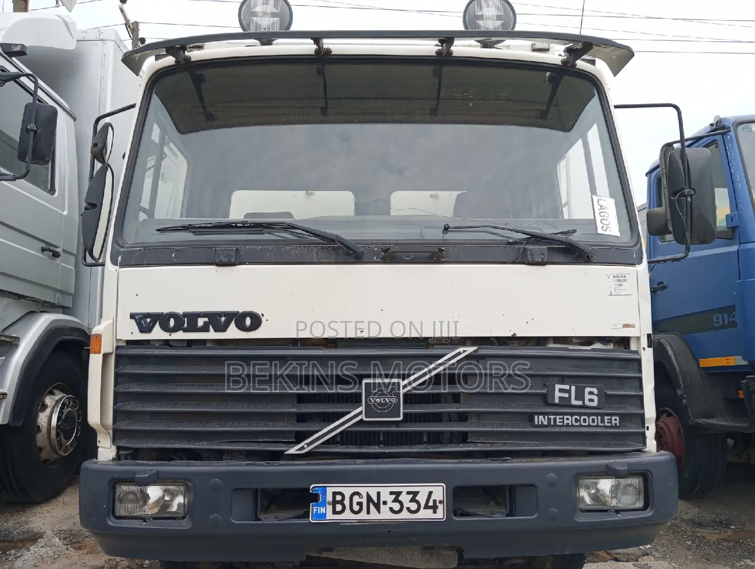 Foreign Used Volvo, 8bolts. 6tire.