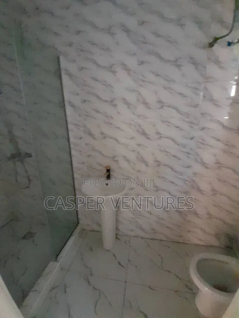 2bdrm Apartment in Royal Pine, Lekki Phase 2 for rent