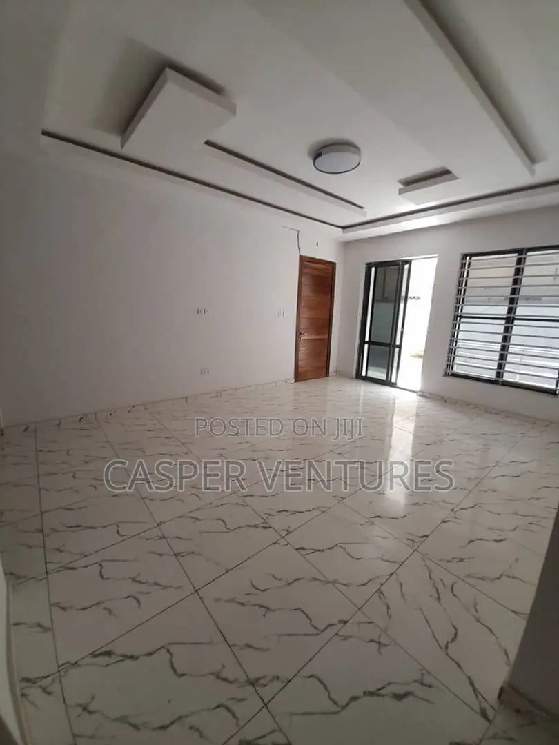 2bdrm Apartment in Royal Pine, Lekki Phase 2 for rent