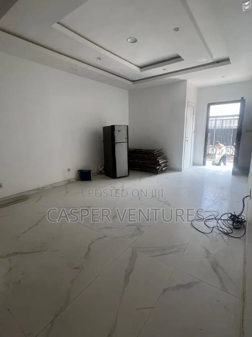 Studio Apartment in Mijl, Ikate for rent
