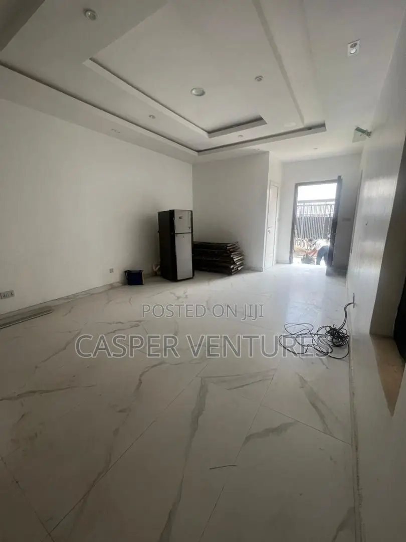 Studio Apartment in Mijl, Ikate for rent