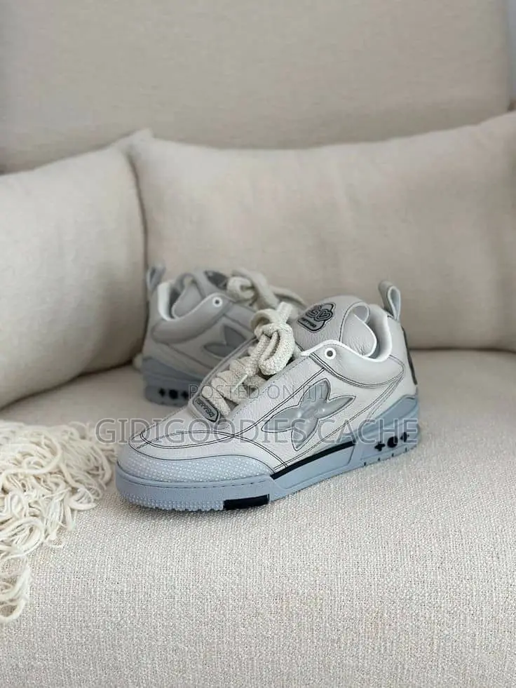 Louis Vuitton Sneakers