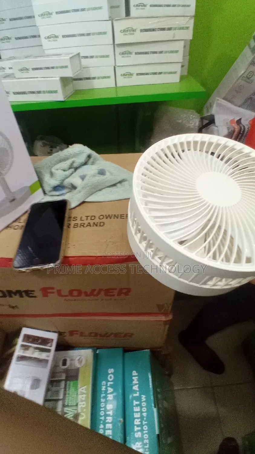 Long Lasting Adjustable Rechargeable Table Fan